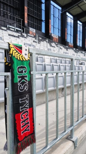 Szalik Sandecja GKS 2.jpg