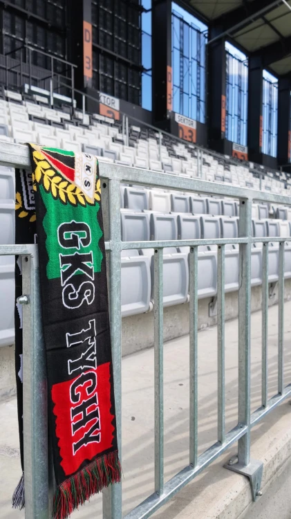Szalik Sandecja GKS 2.jpg